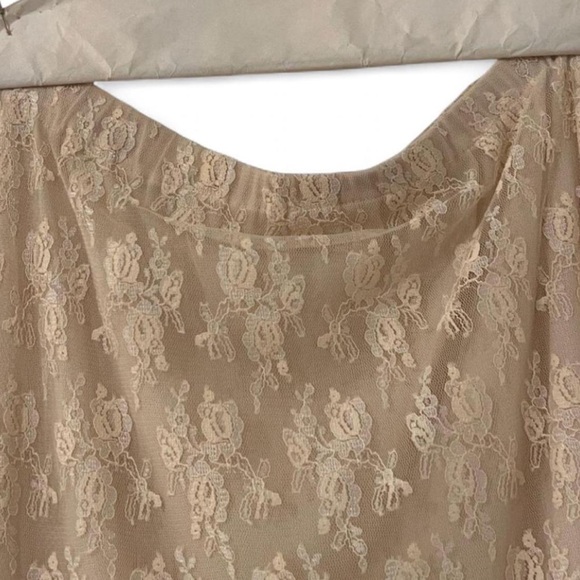 Vintage 1981 Lace Ruffle Top and Skirt Set Ivory - Picture 7 of 10